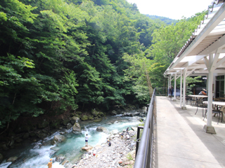 入川渓流観光釣場画像
