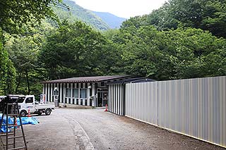 トラウトオン!入川管理棟写真