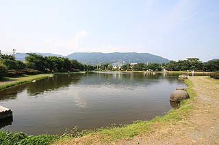 開成水辺フォレストスプリングス足柄や丹沢の山並み写真