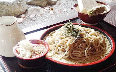 名草釣堀土日祝限定!名草蕎麦写真