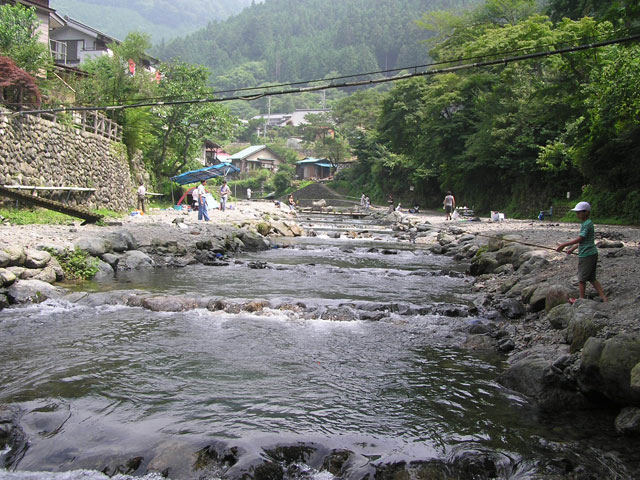 大丹波川国際虹マス釣り場大丹波川を使った釣場写真