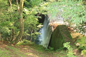 国民宿舎丹沢ホーム札掛渓流釣場砂防ダムなど写真