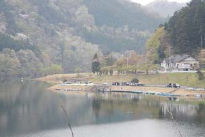 東古屋湖広大なフィールド写真